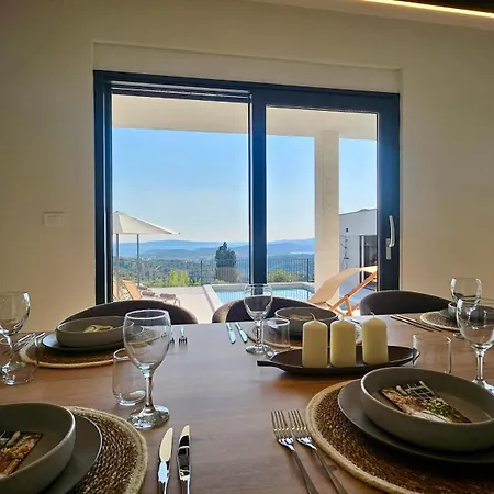 Willa Ciovo Hills - Mit Pool & Meerblick Trogir