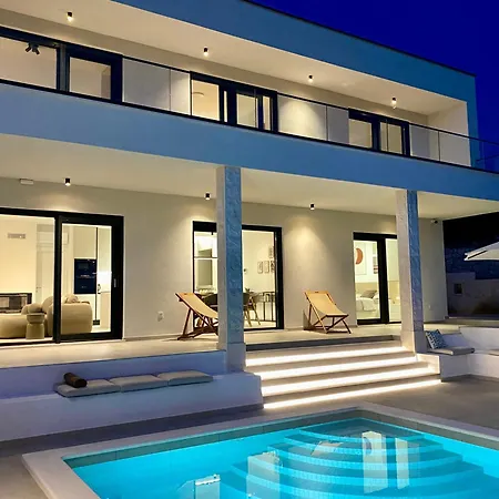 Vila Ciovo Hills - Mit Pool & Meerblick