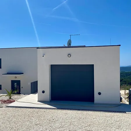 Willa Ciovo Hills - Mit Pool & Meerblick