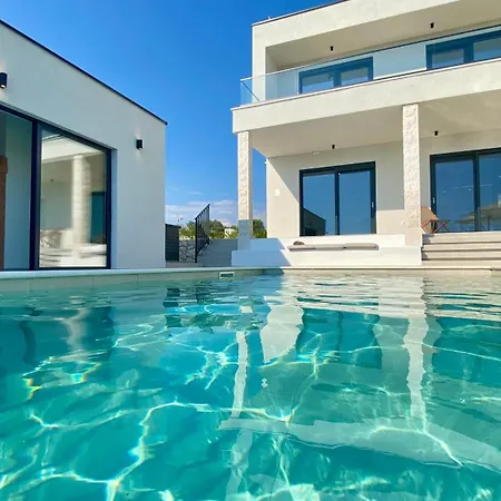 Ciovo Hills - Mit Pool & Meerblick