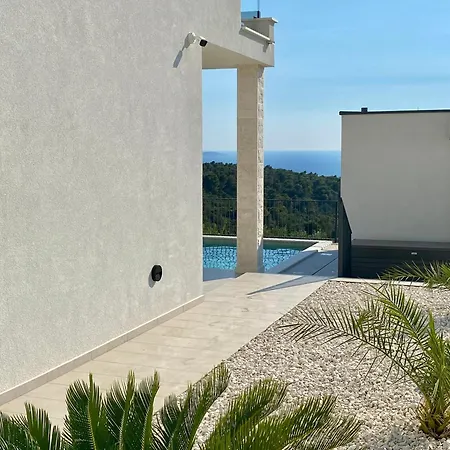 Ciovo Hills - Mit Pool & Meerblick Vila *